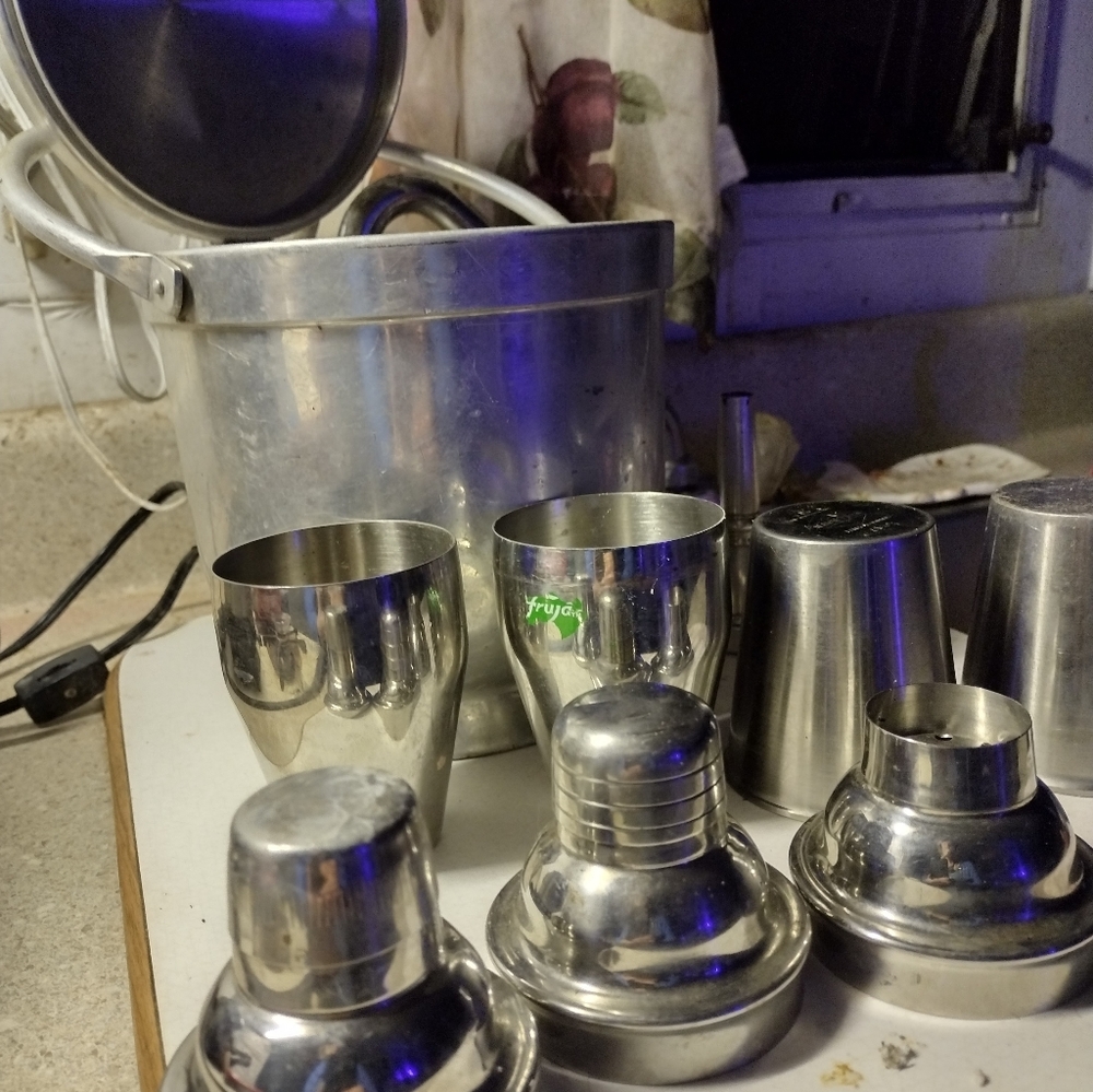Shaker set